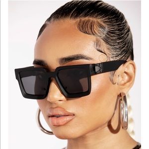 Matte Black Flat Bar Square Frame Sunglasses
